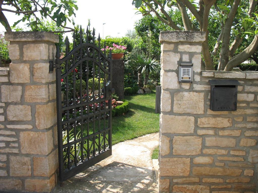 Apartmani Villa Otilija Poreč Kültér fotó
